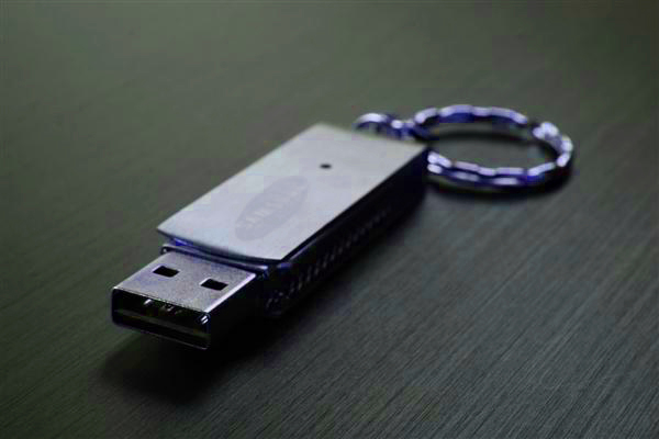 U盤啟動盤怎么重裝win7系統(tǒng)
